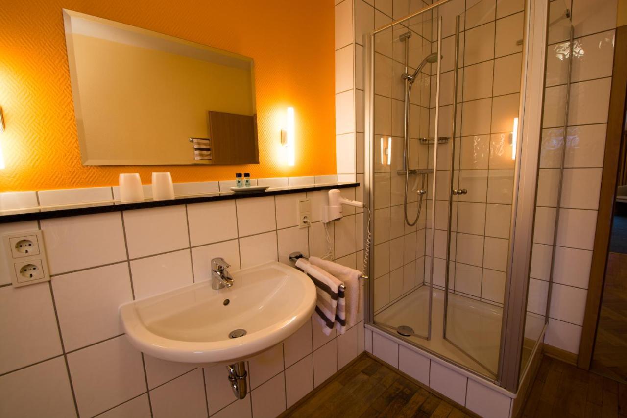 Hotel Garni Zur Alten Post Lembruch Eksteriør billede